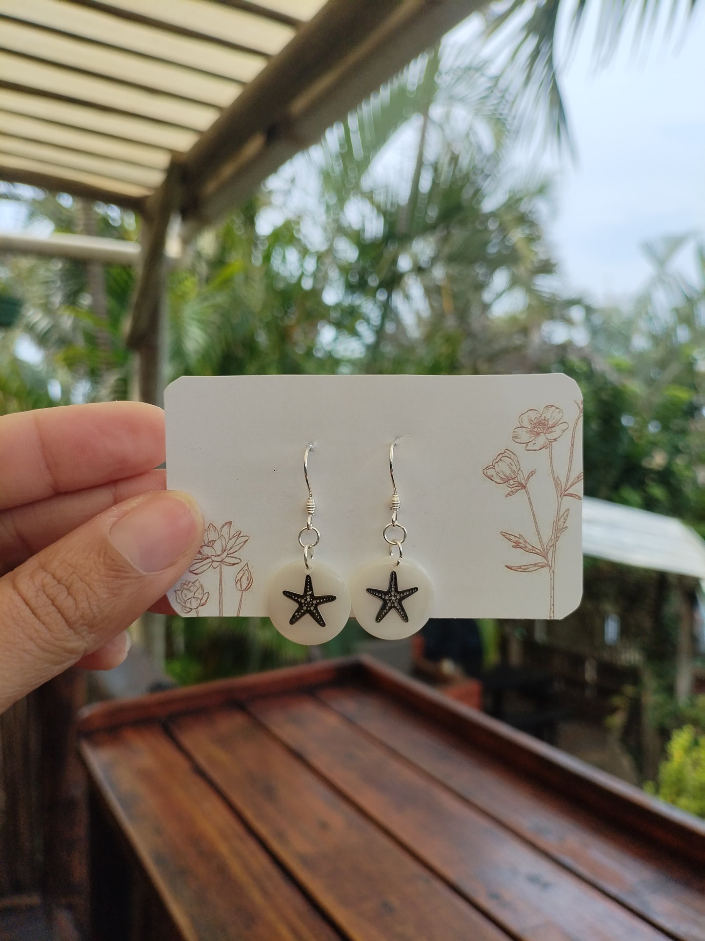 Silver starfish